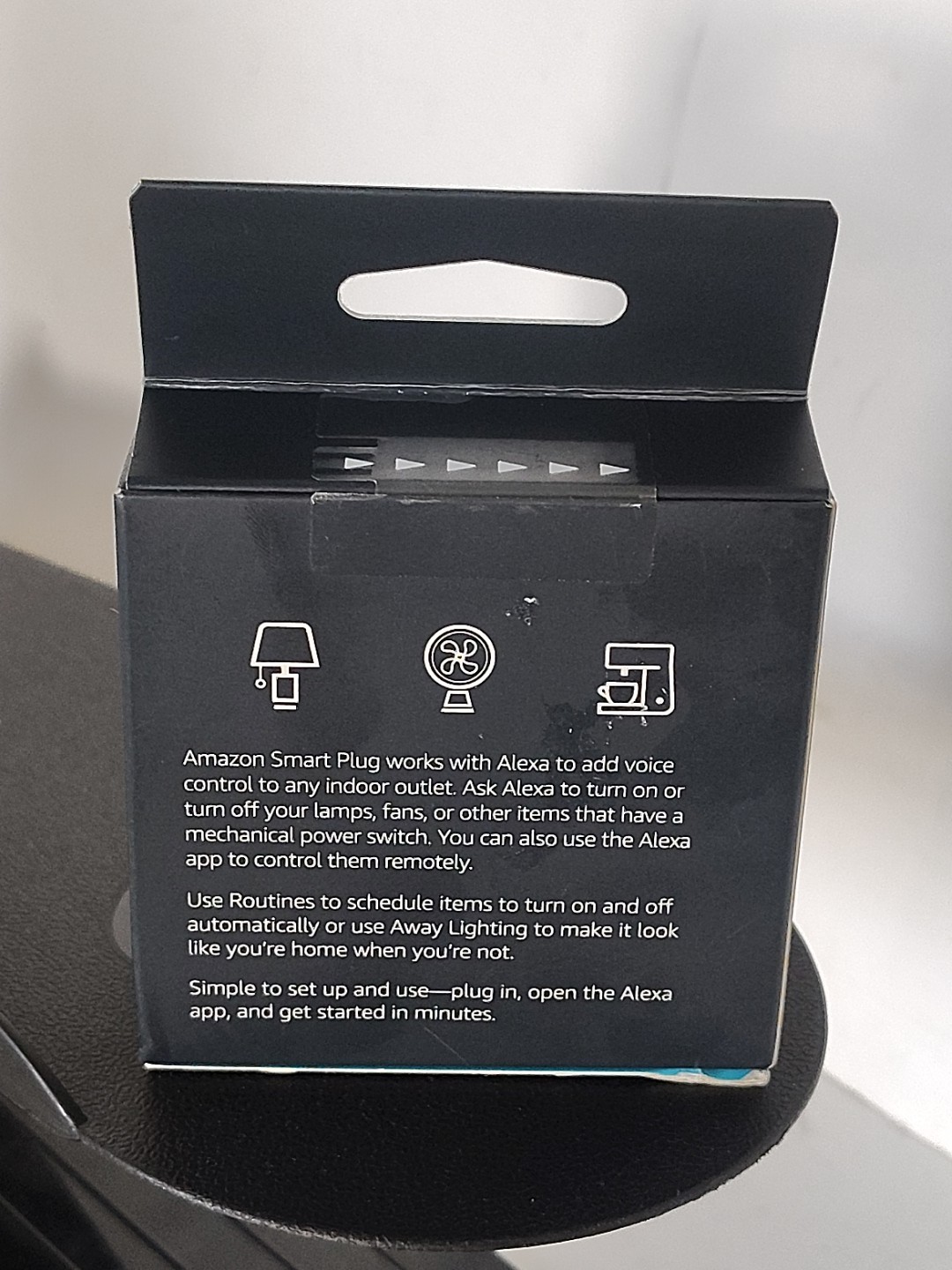 SEALED Amazon Smart Plug Alexa Controls Any Outlet C2YY37 Vacation Security