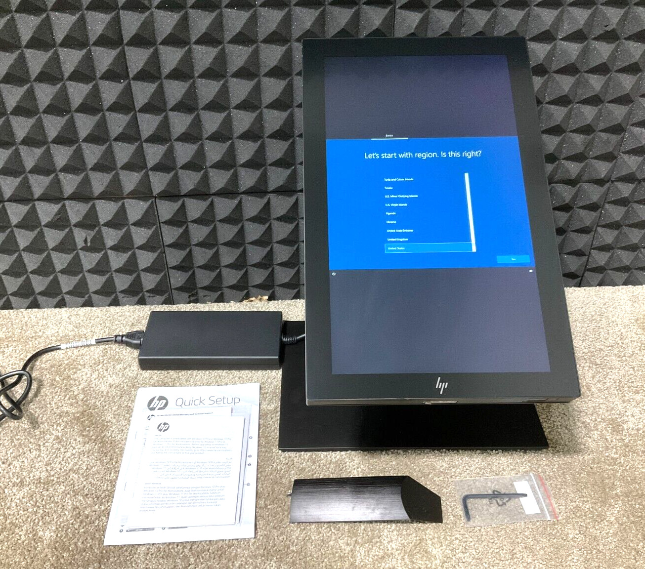 HP Engage One Pro AiO i5-10500E 8GB 256GB BT5 WiFiAC 15.6F W11P 6W3K4UP#ABA