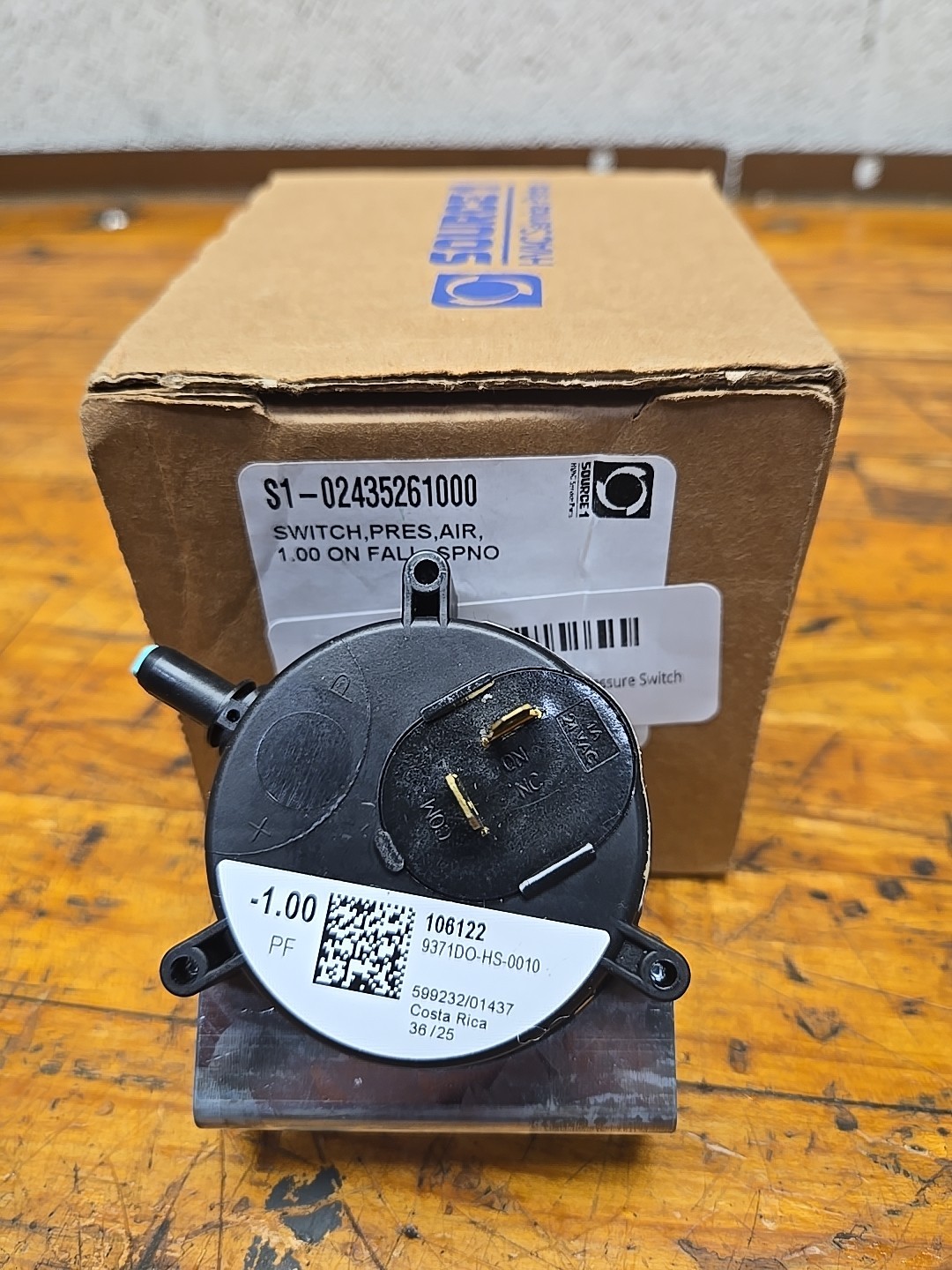 SWITCH PRES AIR  S1-02435261000
