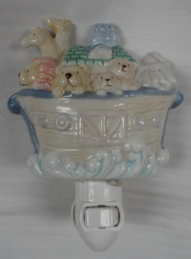 Noah’s Arc NIGHT LIGHT Nursery Decor - PLUG IN - WORKING NO BULB
