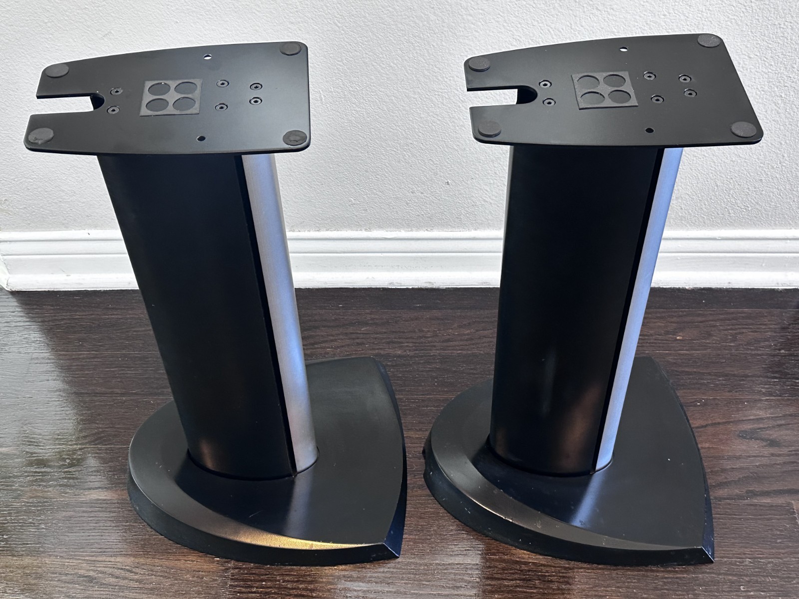 Paradigm J23 V2 Speaker Stands (pair)