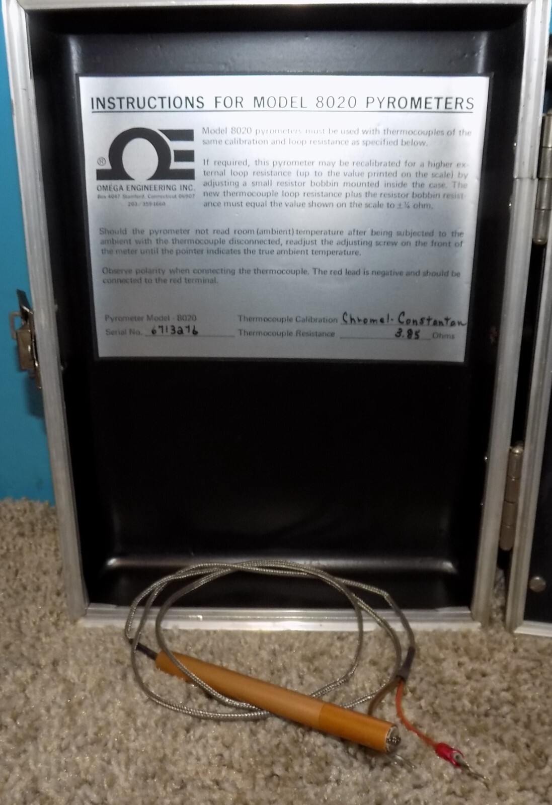 Omega Engineering 8020 Pyrometer w/ Probe Working Condition