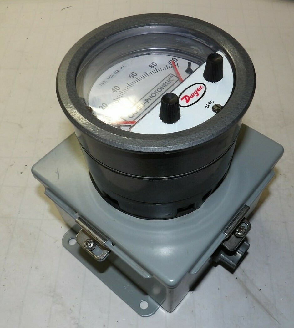 NEW DWYER 0-100 IN-LBS. CAPSU-HELIC ENCLOSED PRESSURE GAUGE 500 PSI 10 A 432100S