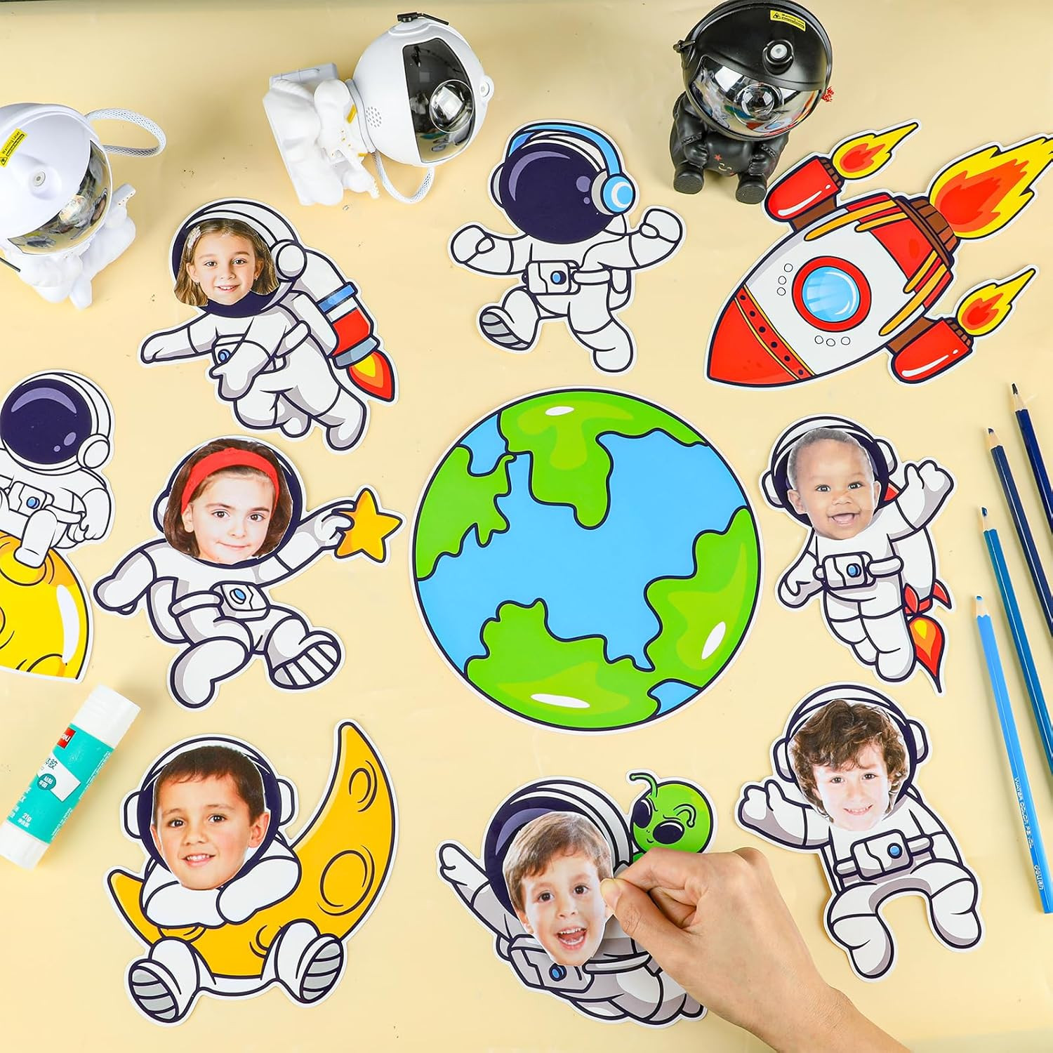 60Pcs Outer Space Cutouts Astronaut Bulletin Board Set Decoration Space Theme Cl