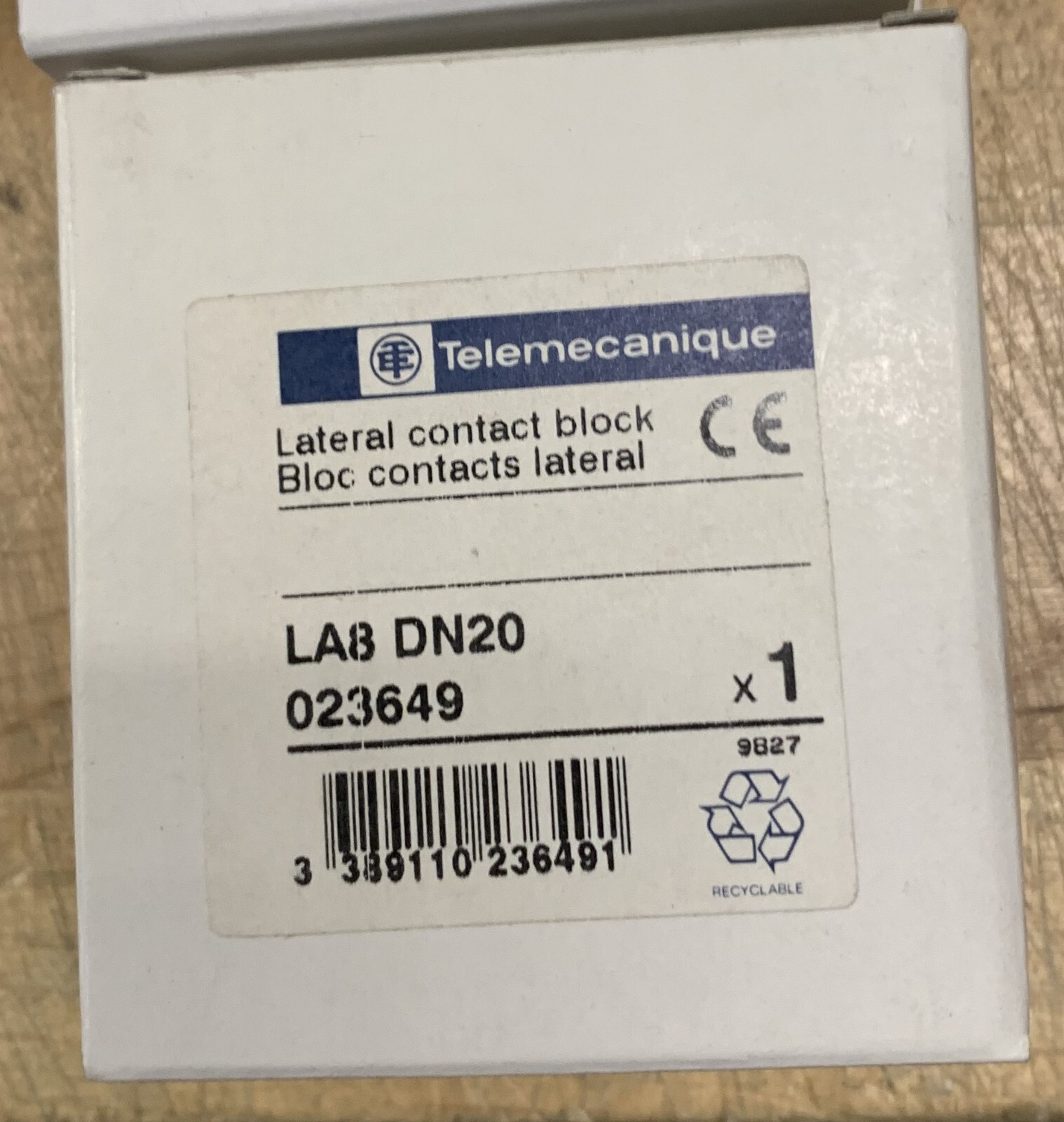 TELEMECANIQUE Lateral Contact Block LA8 DN20 023649 -NIB