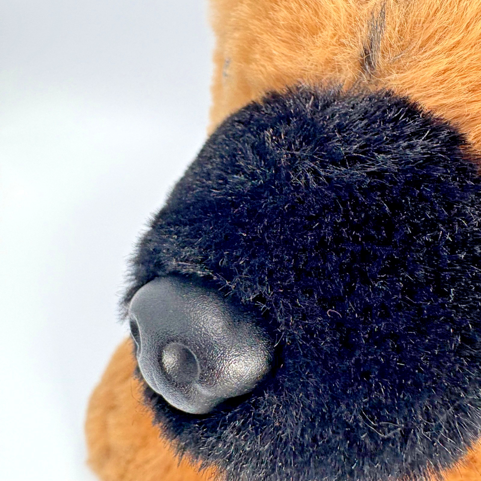 FAO Schwarz Realistic German Shepard Plush 13” Stuffed Animal Stuffy Soft Dog