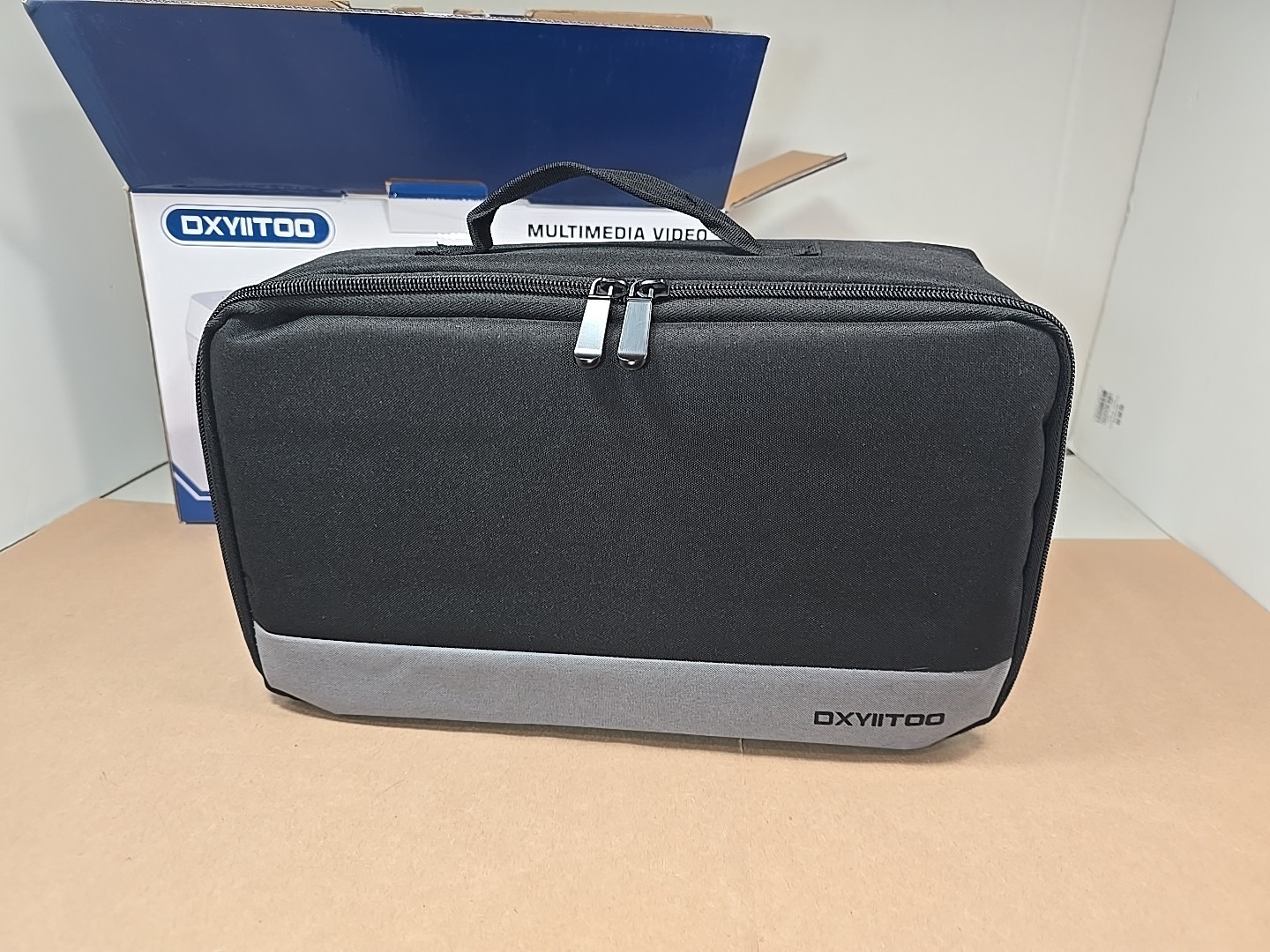 Dxyiitoo PD-201 Multimedia Bluetooth Built in DVD Player Video Projector 1080P