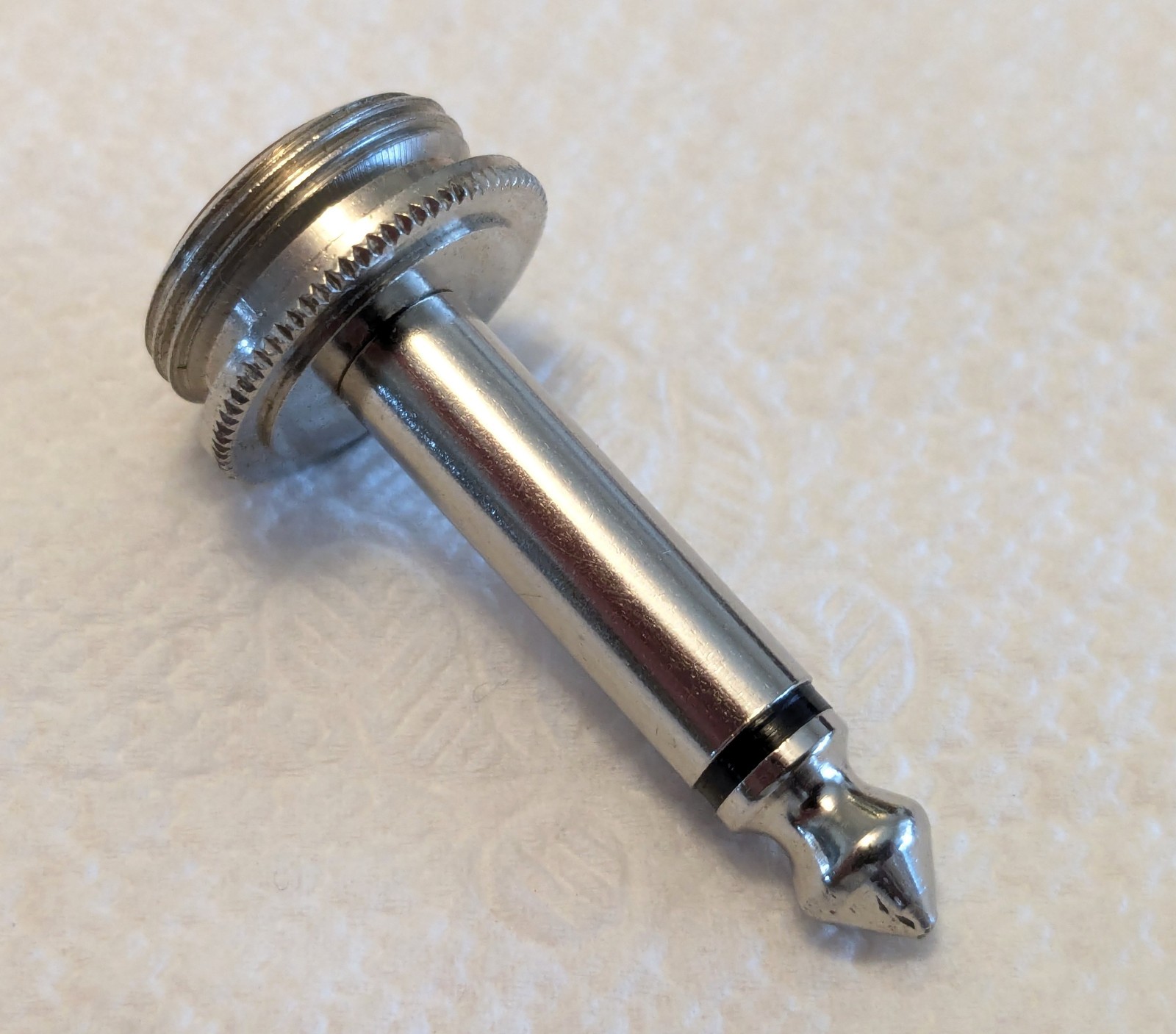 Vintage Unbranded   5/8" to 1/4" Screw on microphone cable plug adapter