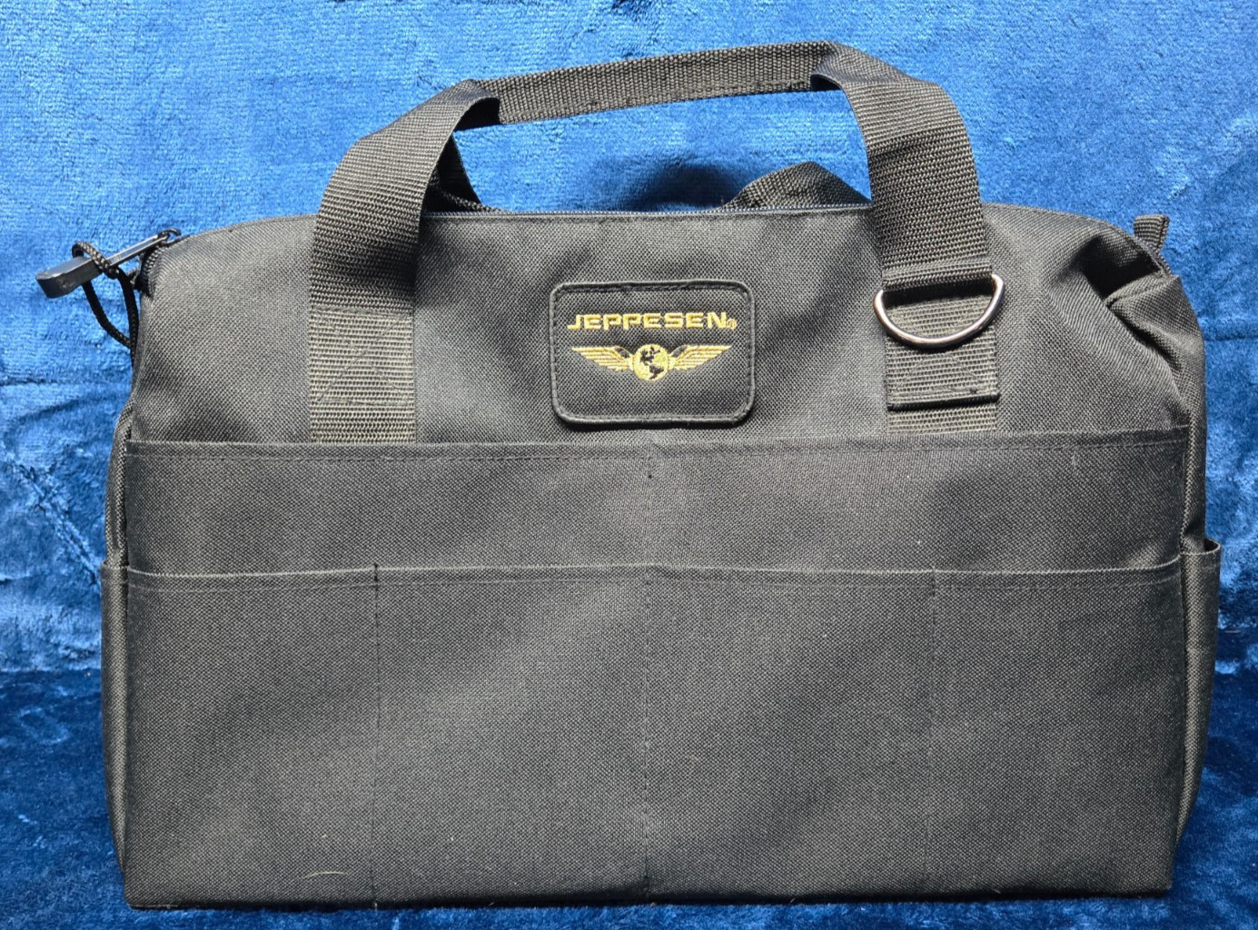Jeppesen Flight Duffle Overnight Bag Pilot Aviation Black 16x9x5 1/2” Dual Zip