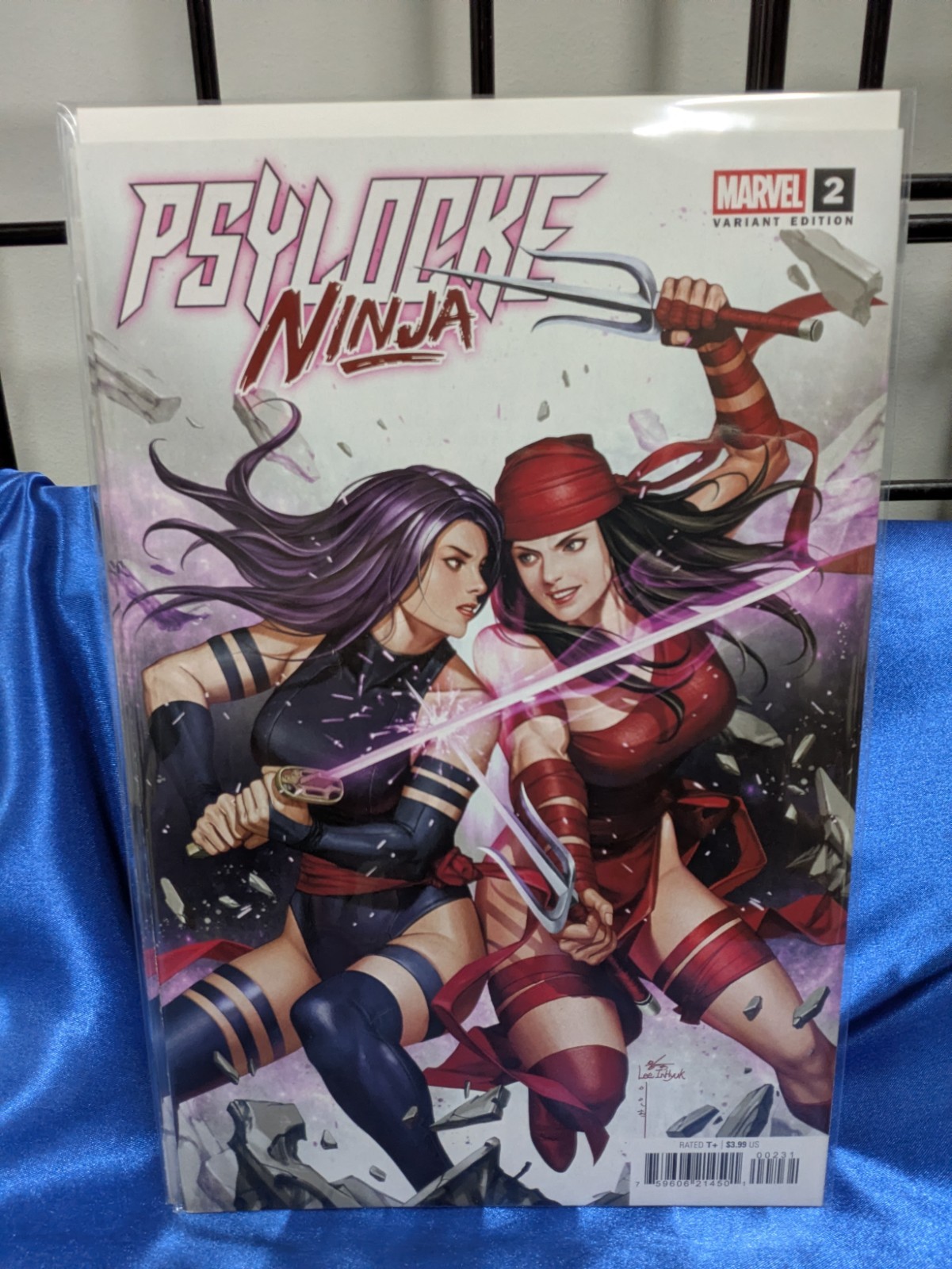Psylocke Ninja #2 Inhyuk Lee Versus Elektra Variant Marvel Comics.  We Combine.