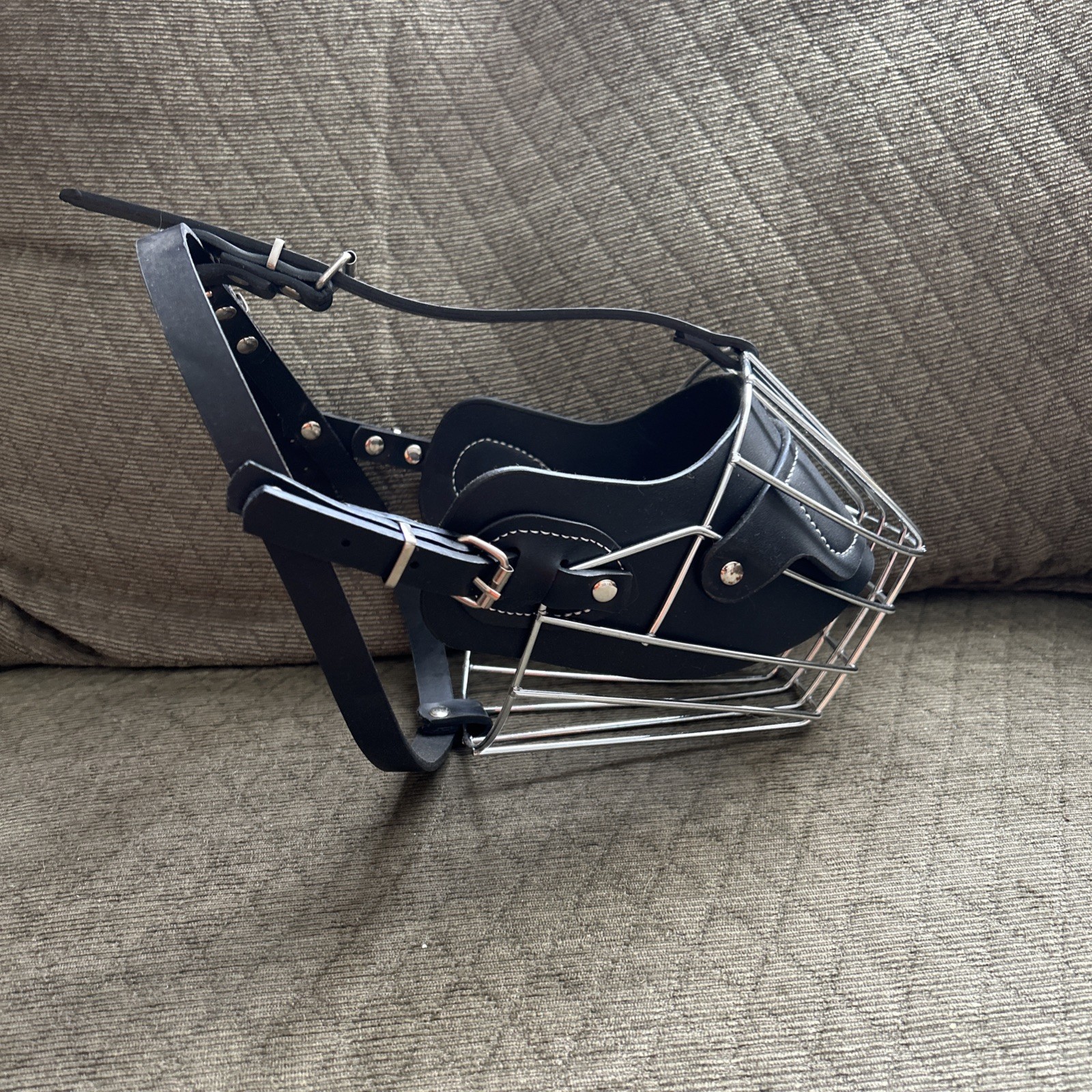 Large Dog Muzzle Leather Metal Wire Basket Adjustable for Pitbull German Shepard