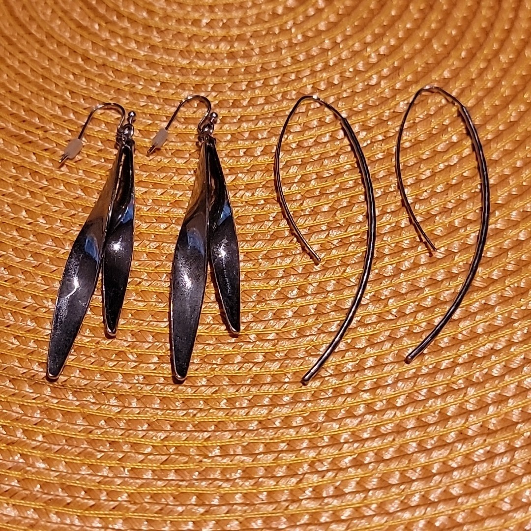 Lot of 2 Long Silver Tone Earrings Y2K Dangle Statement