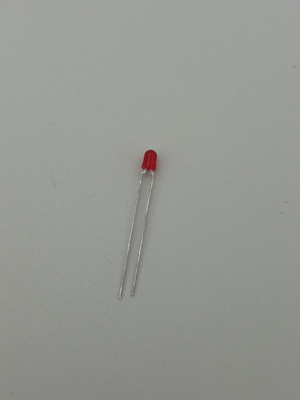 5Pcs of TLHR4400 Single Color LED, High Efficiency Red, Tinted Diffused