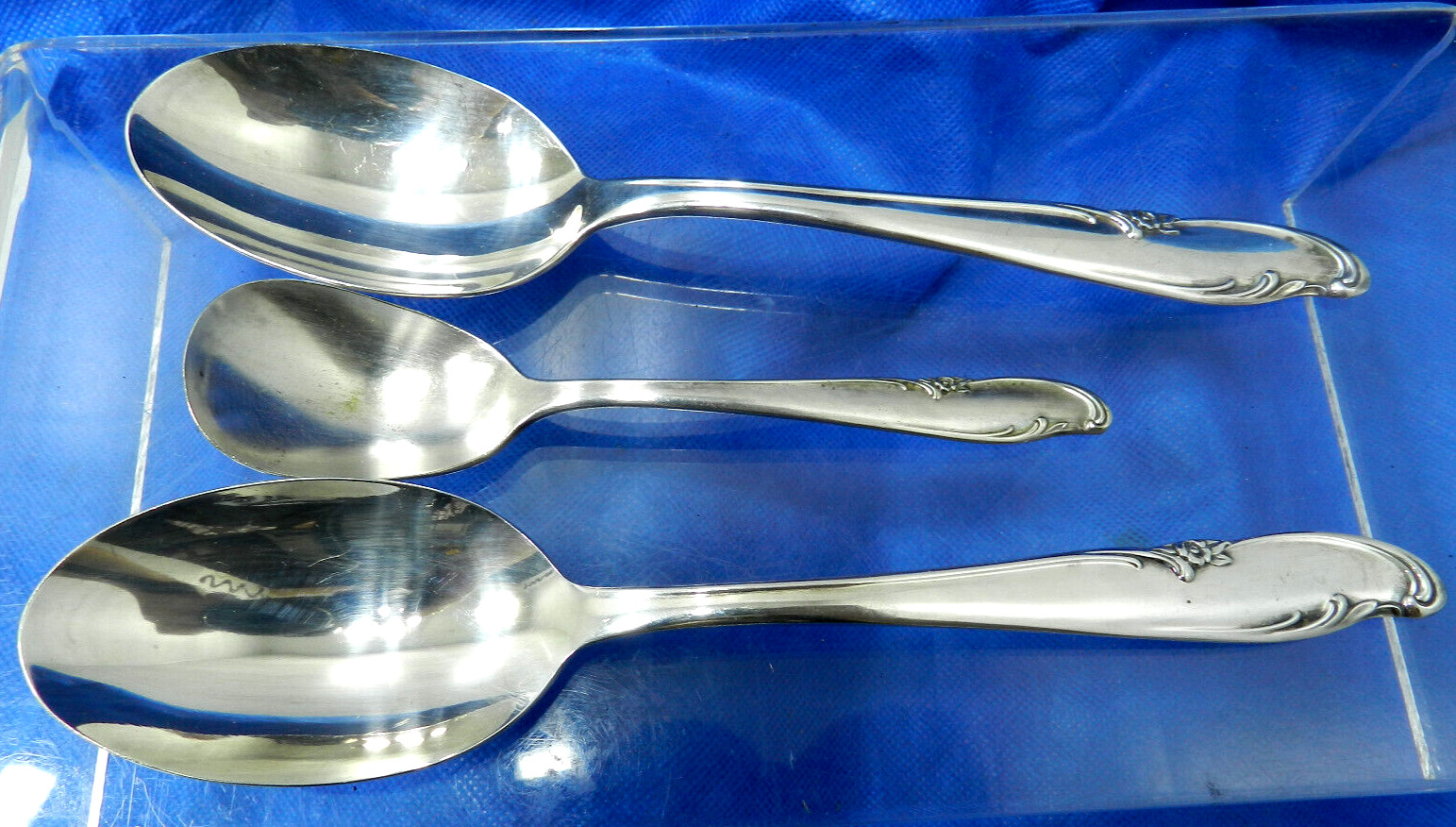 Wm. Rogers ALLURE TEA TIME Extra Plate Silverplate Serving Spoons Orig. Rogers