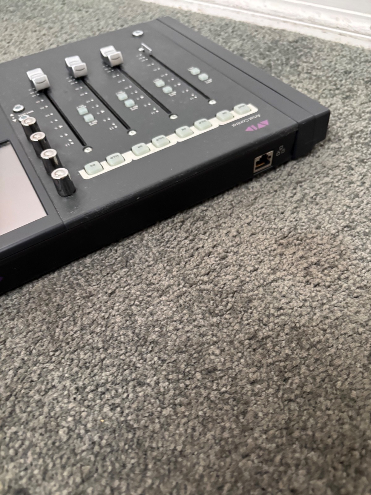Avid Artist Control EuCon Control Surface Touch Screen with Faders UNTESTED