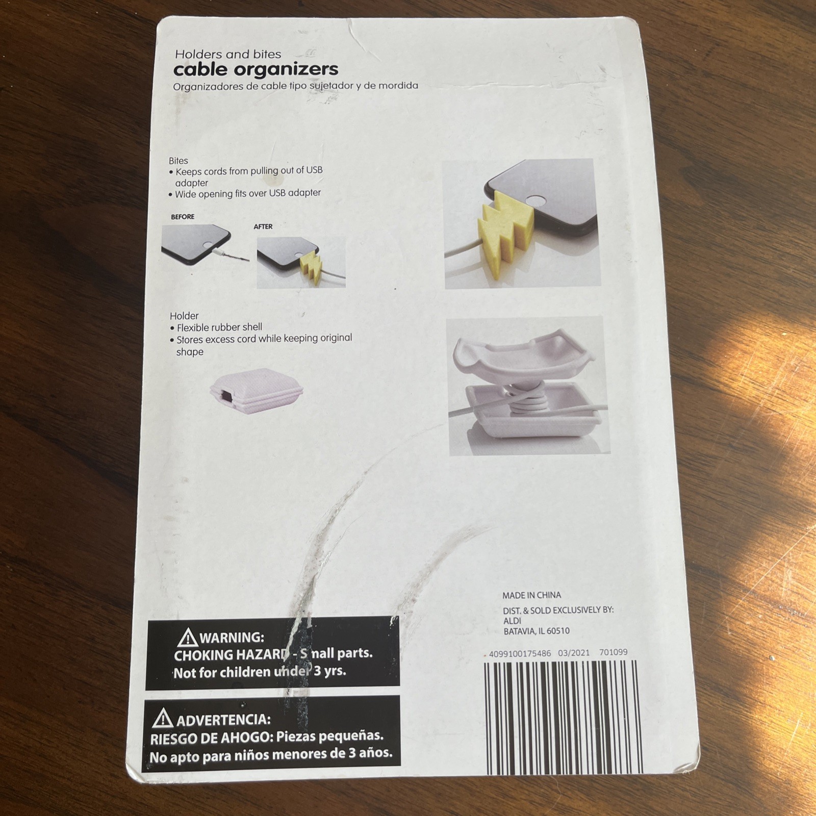 Easy Home Cool Cable Organizers 4 pack W/ Lightning Bolt USB Bites