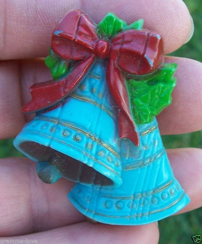 Hallmark  1976 Nostalgia Blue Bells Wood look Pin