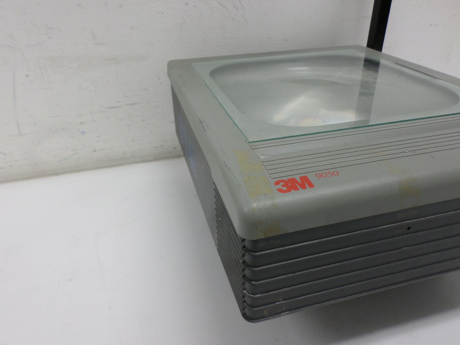 3M 9050 Overhead Projector Model 9000AJA (Bad Bulb)