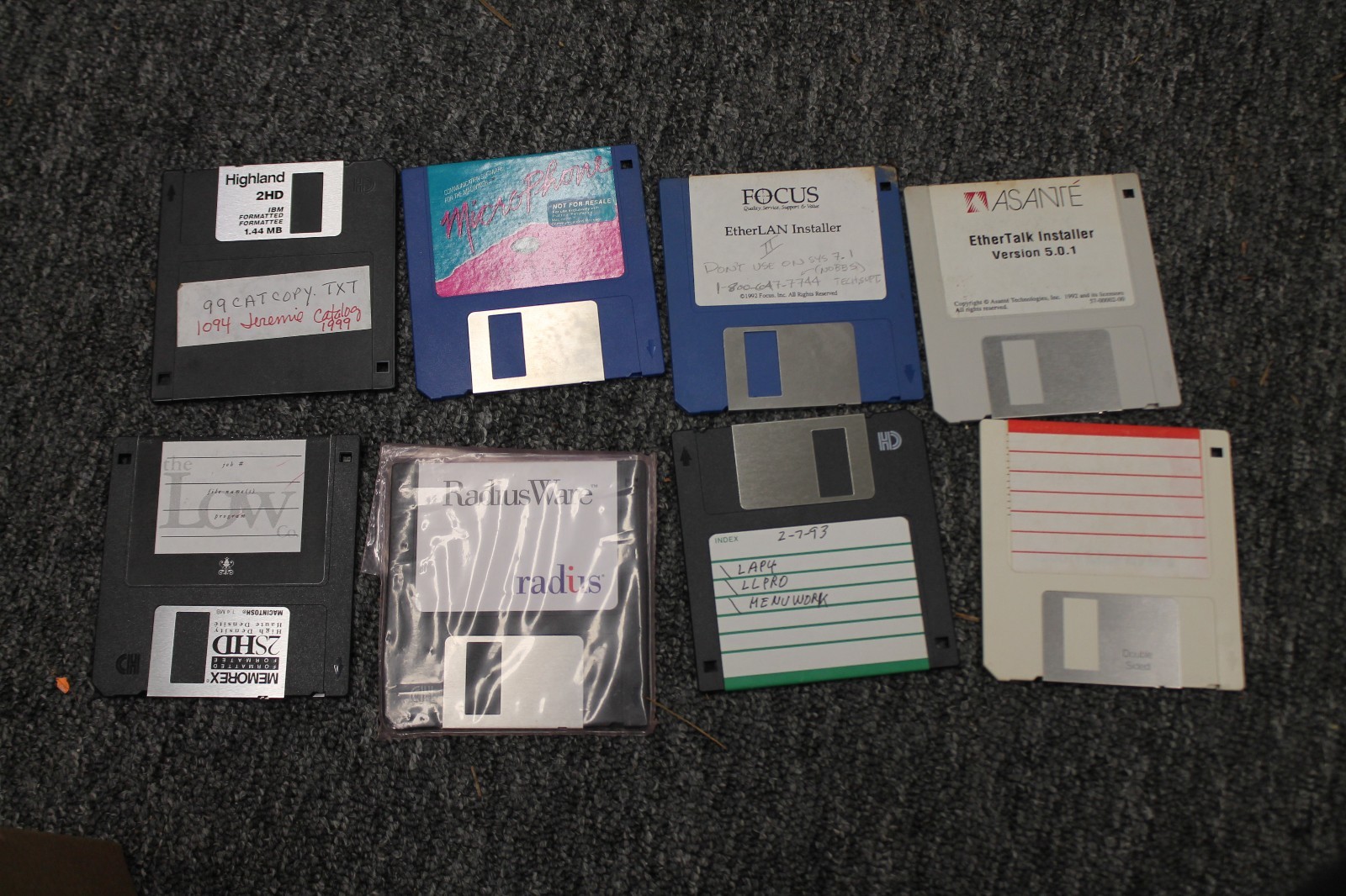 Lot of 79 3.5 Inch Floppy Disk Some Blank With Mac PC Computer Software Black