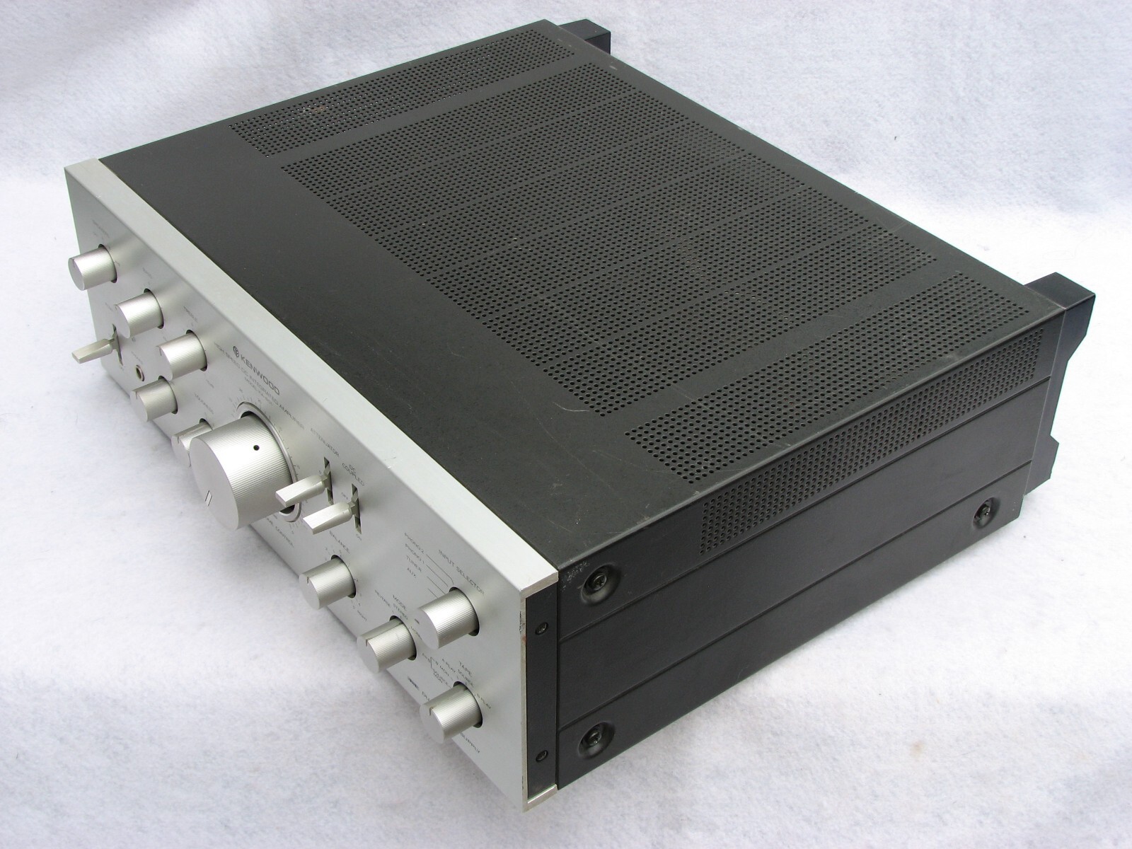 Kenwood KA601 amplifier