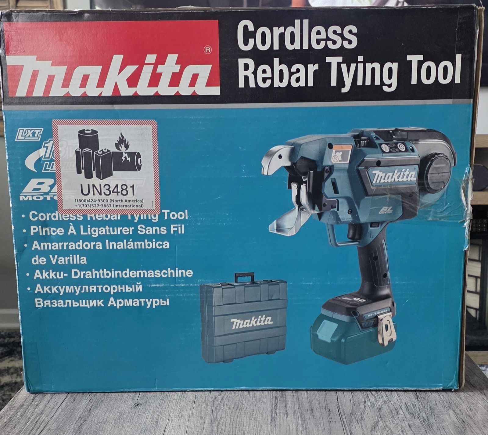 Makita XRT02TK 18V LXT Lithium-Ion Brushless Cordless Rebar Tying Tool Kit