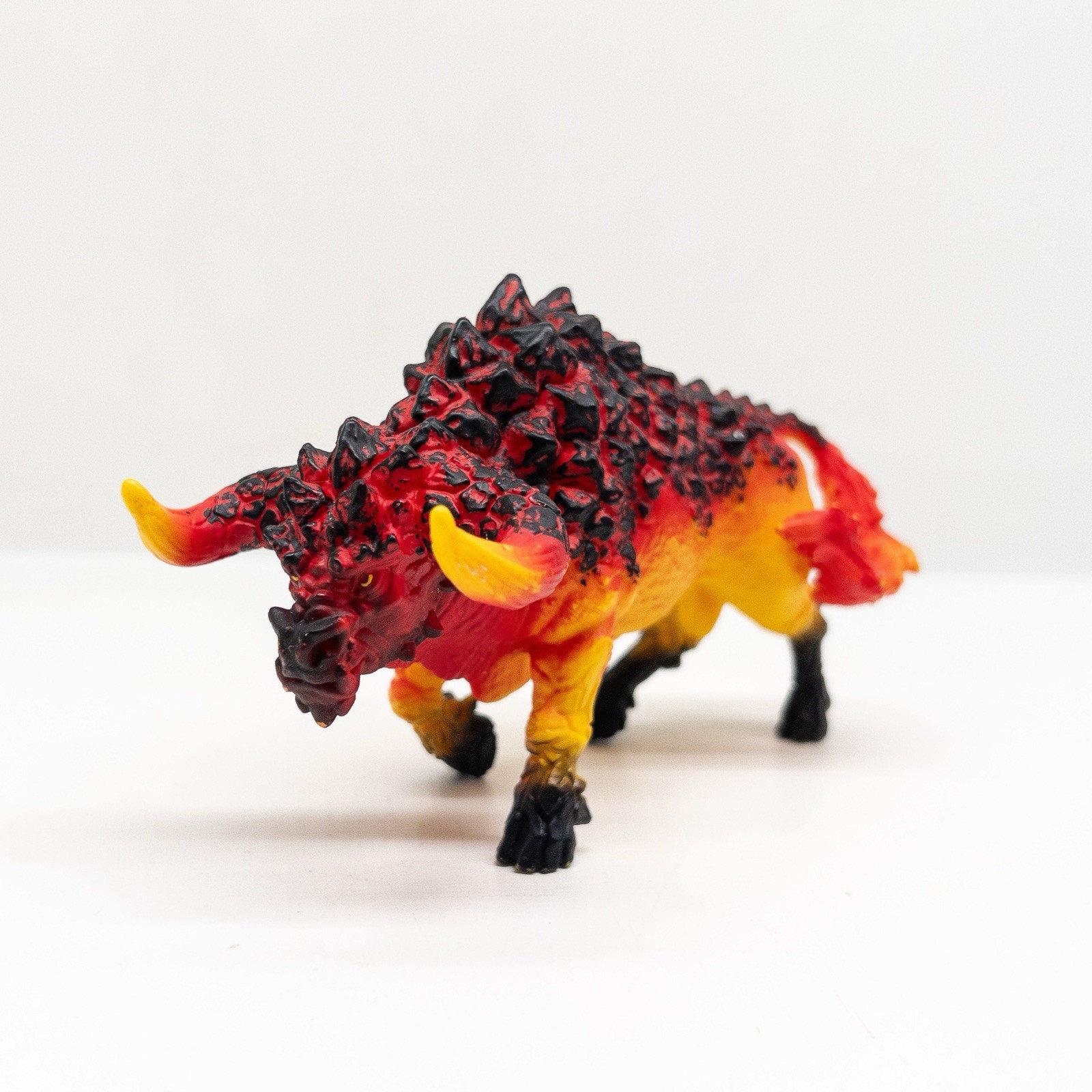 Schleich #42493 Eldrador Creatures FIRE BULL Figure