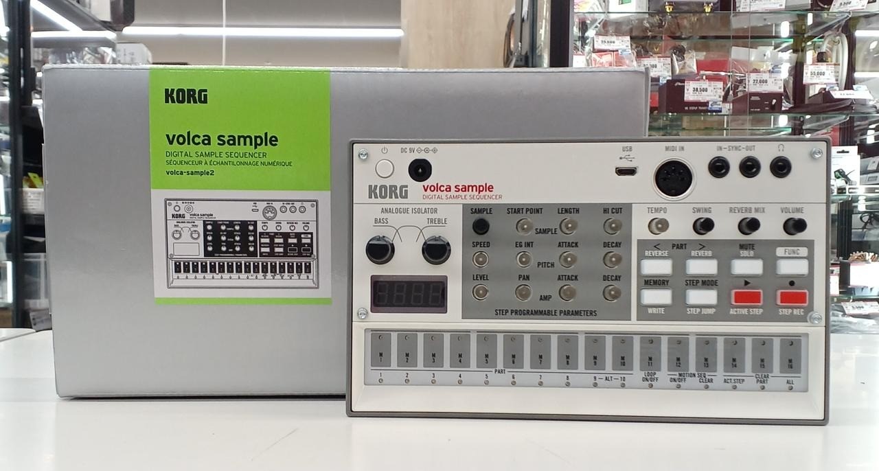 KORG Volca Sample 2 Digital Sequencer 16-Step Pads USB MIDI Reverb w/Box Tested