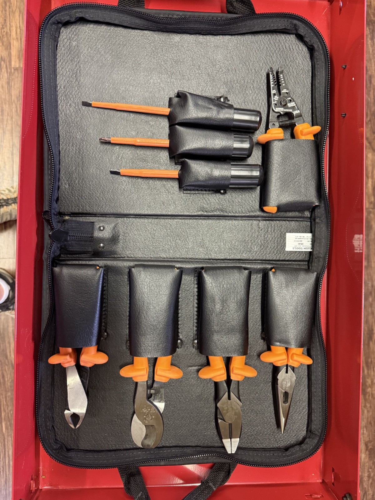 NEW Klein 33536 Insulated Tool Kit 1000V 8 piece electrician tools  Canvas Case