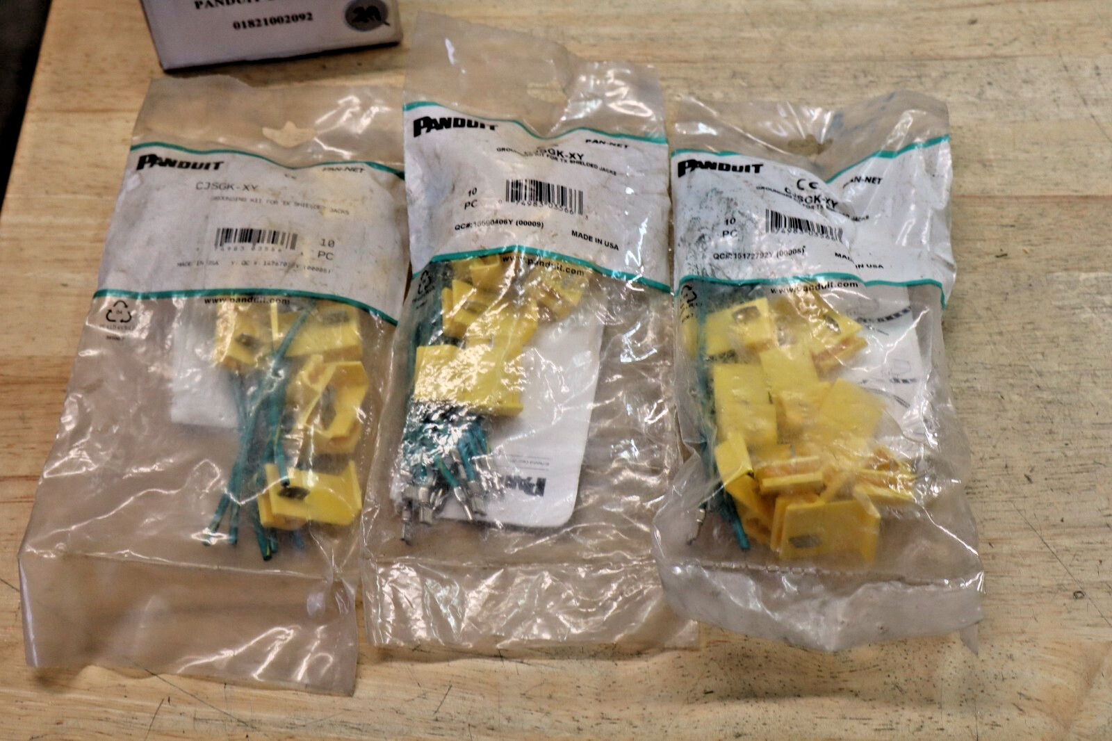 Panduit CJSGK-XY Grounding Kit for Shielded Jack Modules 3 Packs of 10 -30 total