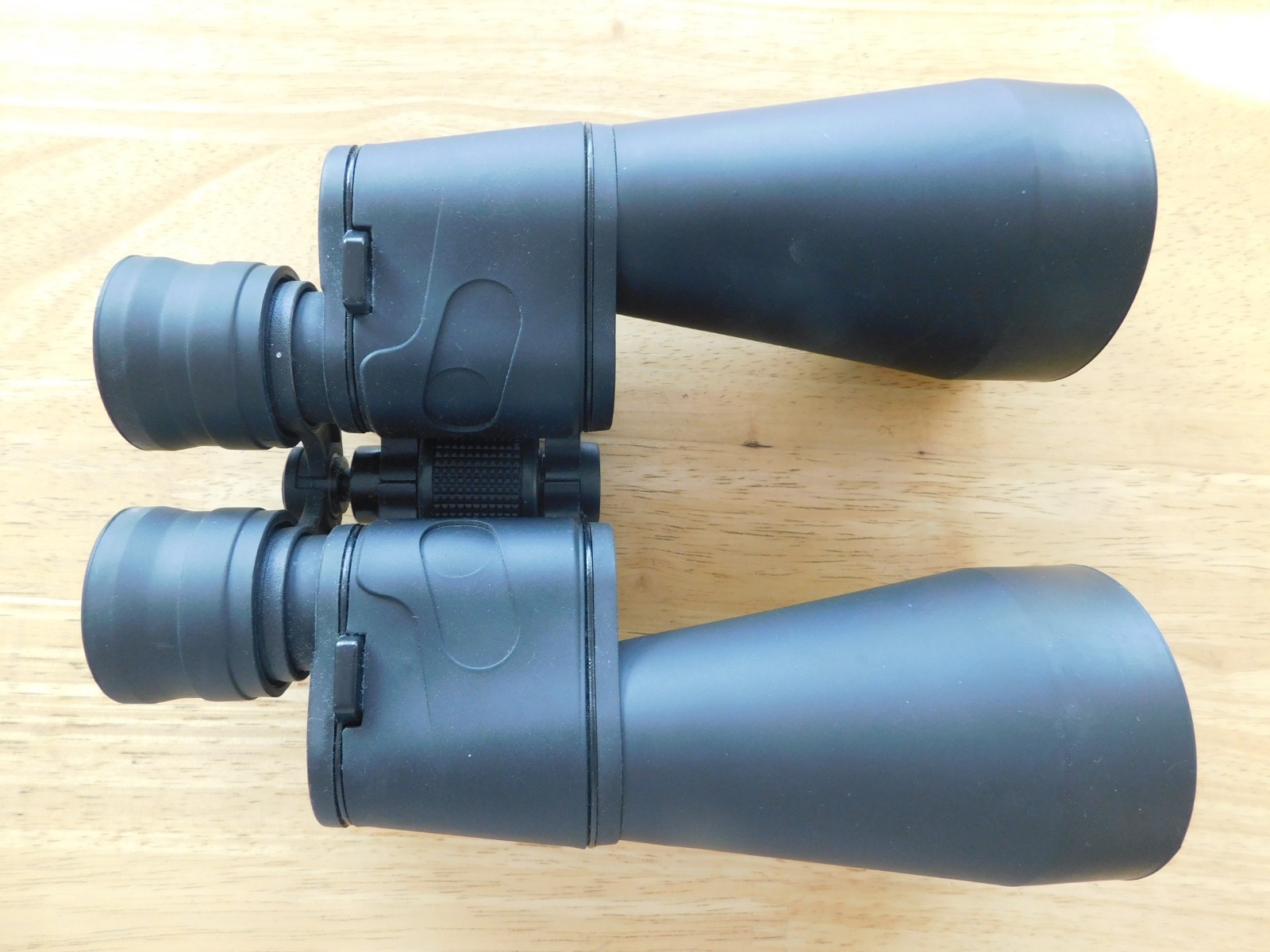 12x60 Binoculars Celestron SkyMaster