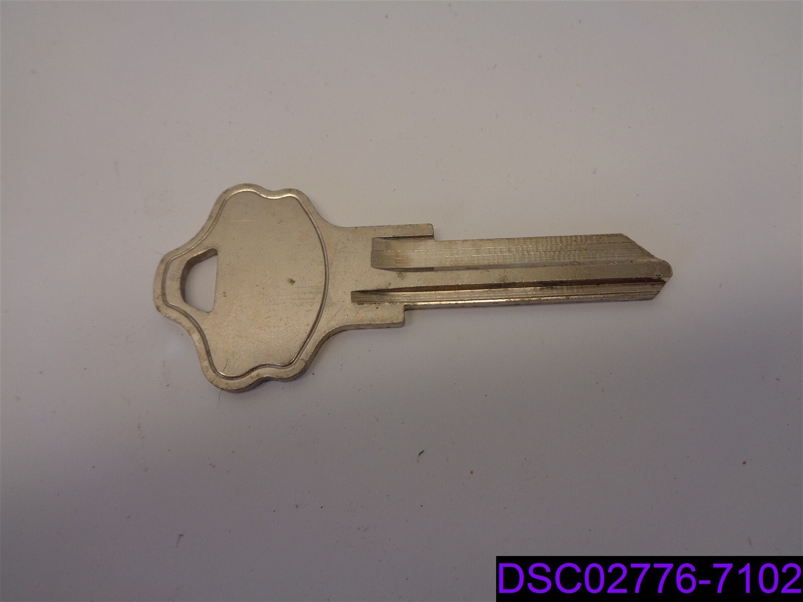 Qty = 1 box of 44: Taylor Line KW10-NP Key Blanks