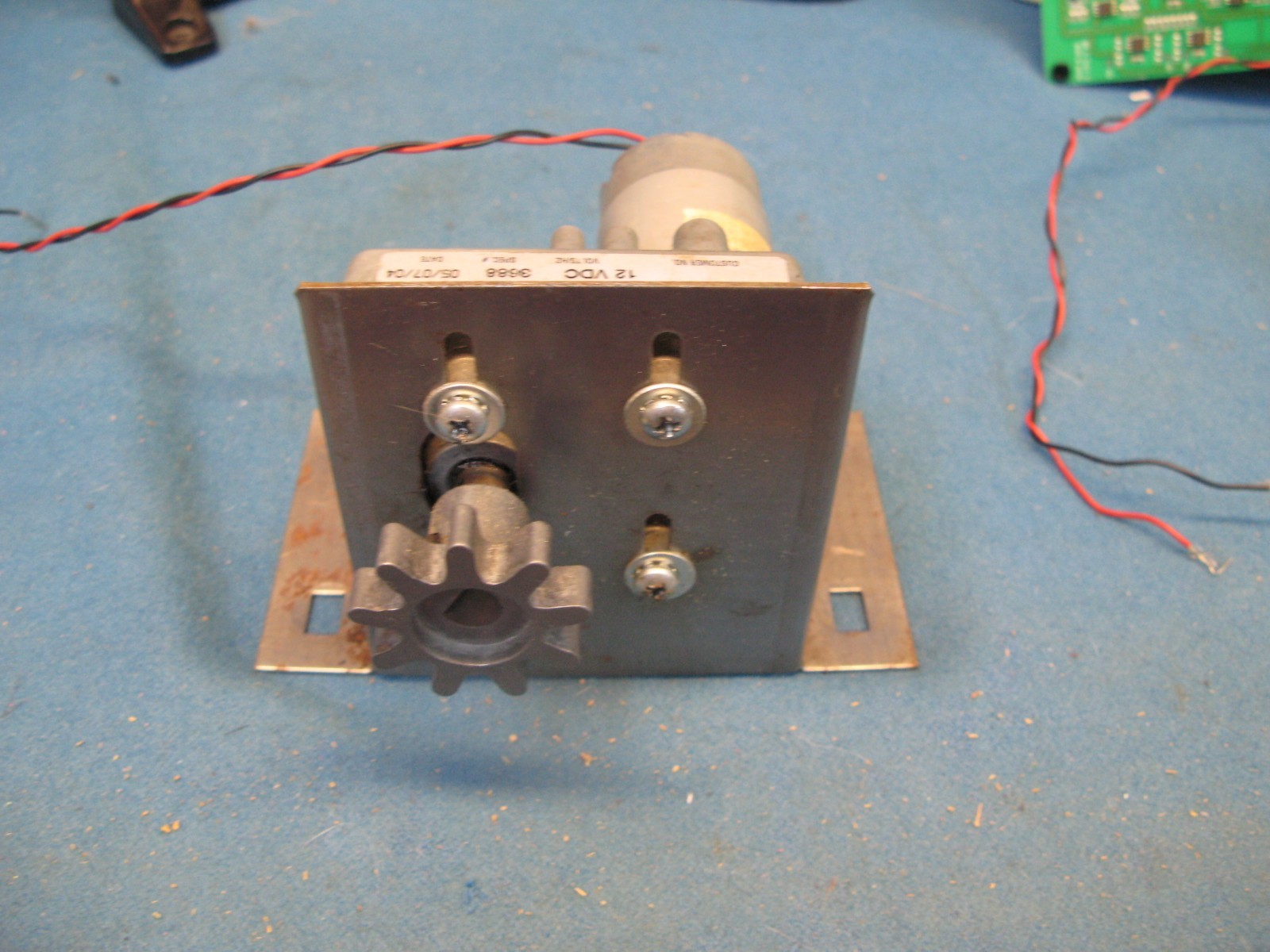 Ok Manufacturing Putt for Prizes 12 Volt Motor with Gear Used Tested Working