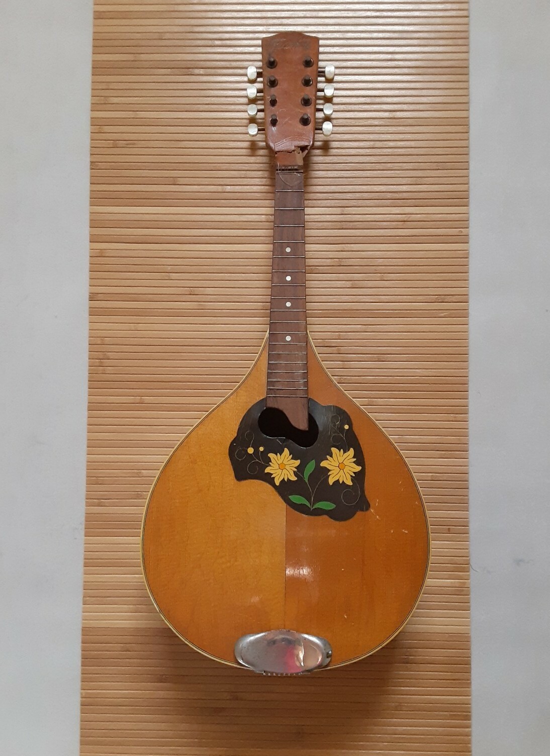 1960s Famus Mandolin Germany broken neck for parts round vintage balalaika