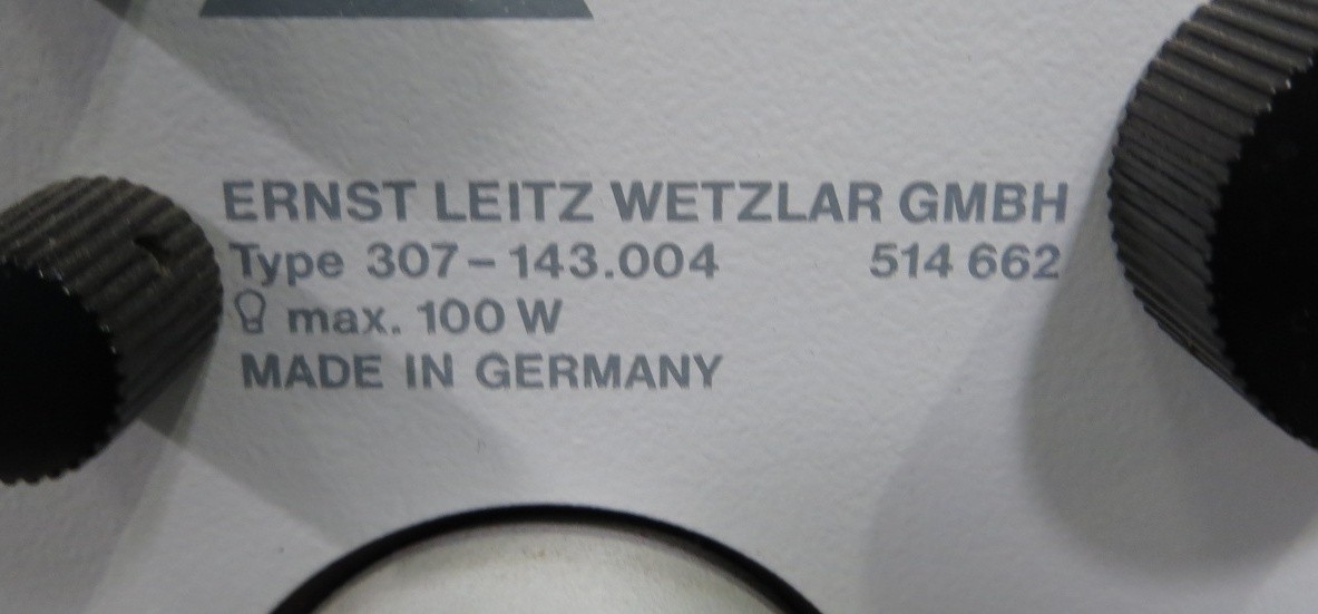 T199186 Leitz Laborlux D Trinocular Microscope w/ EF 4X Objective