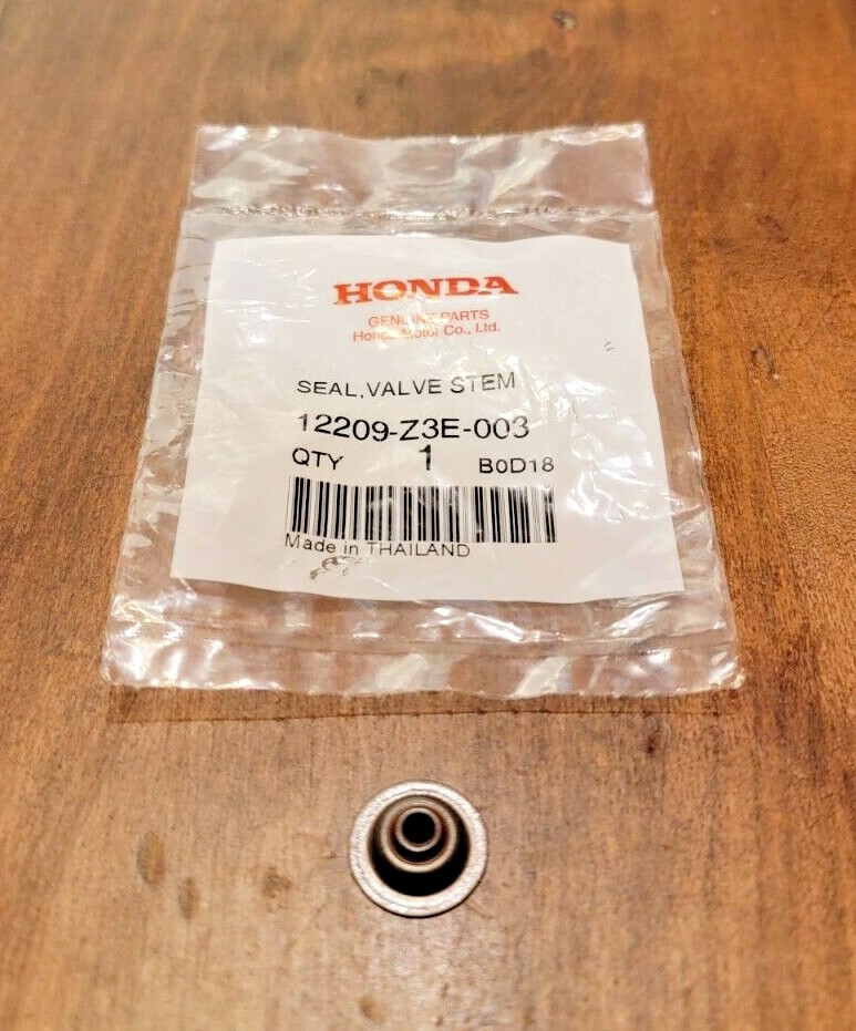 HONDA Valve Stem Seal GX25 GX35 HHT25 HHT35 UMC435 12209-Z3E-003 Genuine OEM