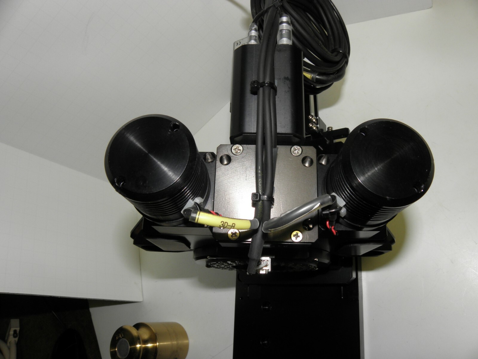 Machine Vision with Adimec-1000m and 145LED ring lamp and off axis illuminators