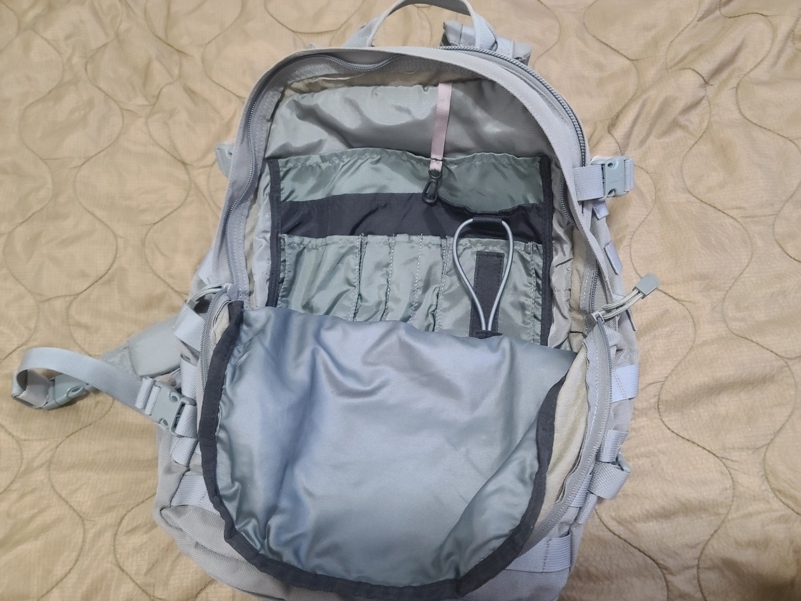 Camelbak Maximum Gear Motherlode Hydration Backpack Foliage Green With Bladder