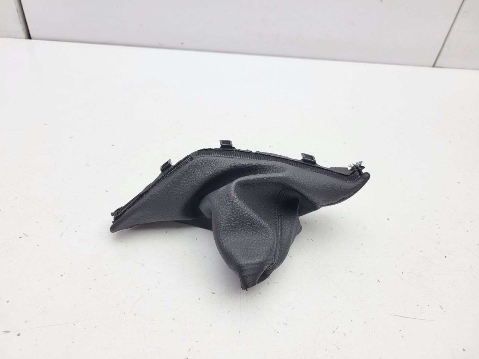 BMW 1 SERIES F20 F21 2015 HANDBRAKE LEVER LEATHER GAITER 9230134
