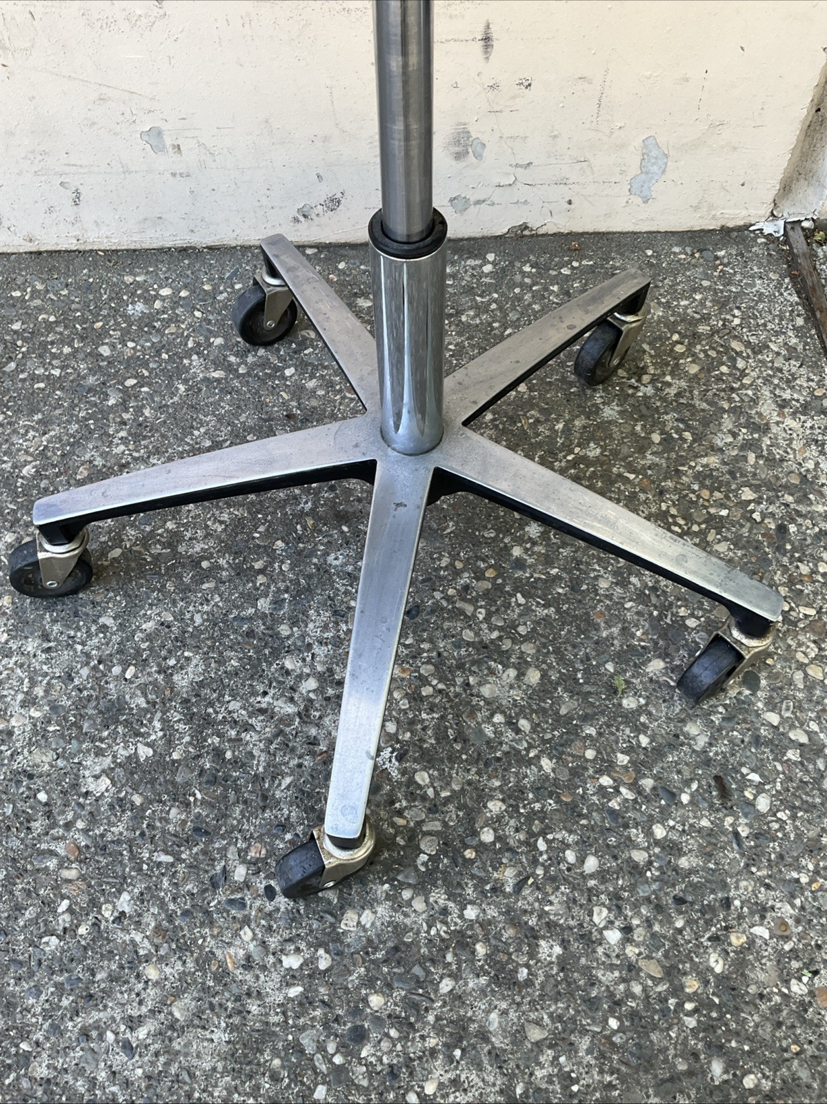 Ritter Stool 125-001 Pneumatically Adjustable Midmark