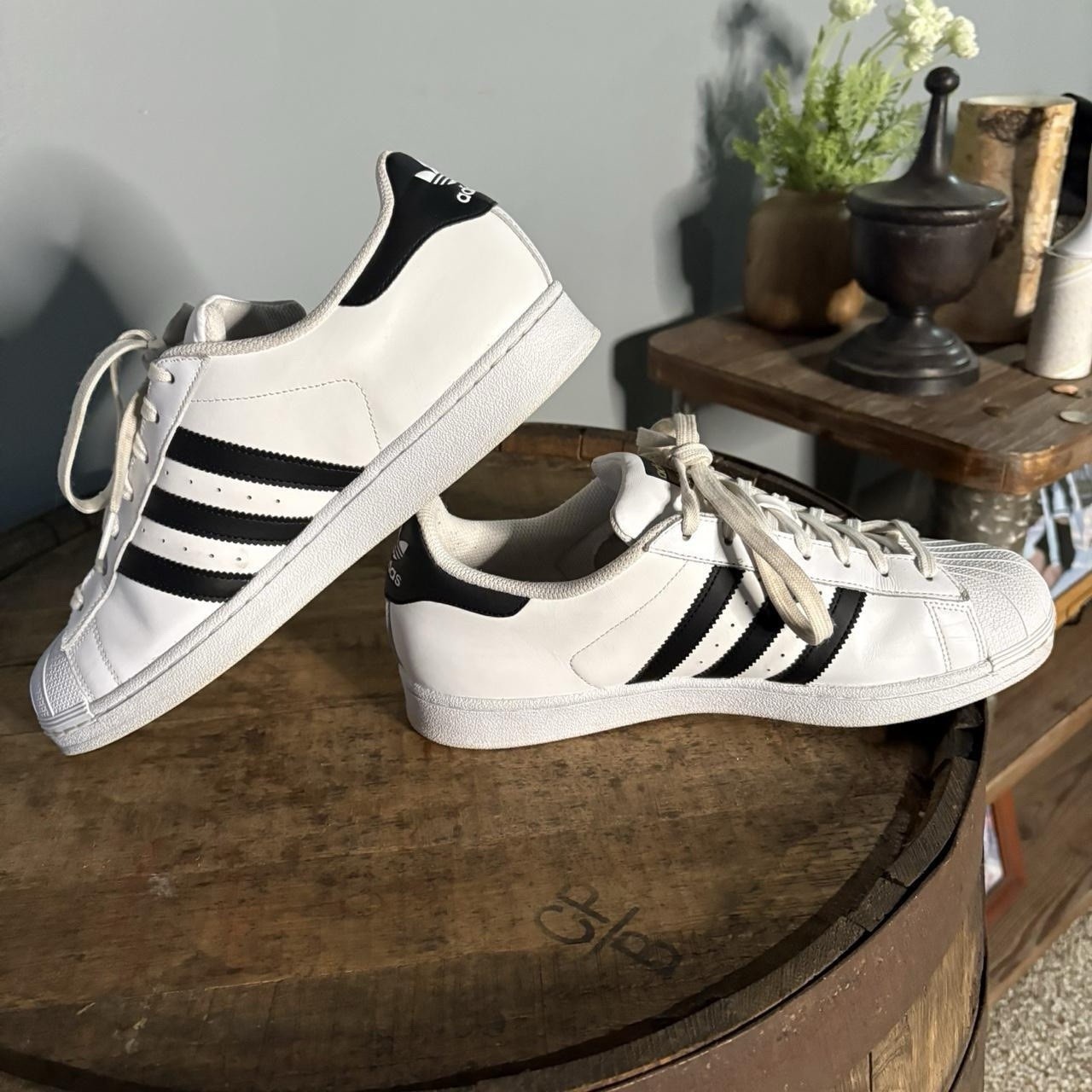 Adidas superstar white mens size 11