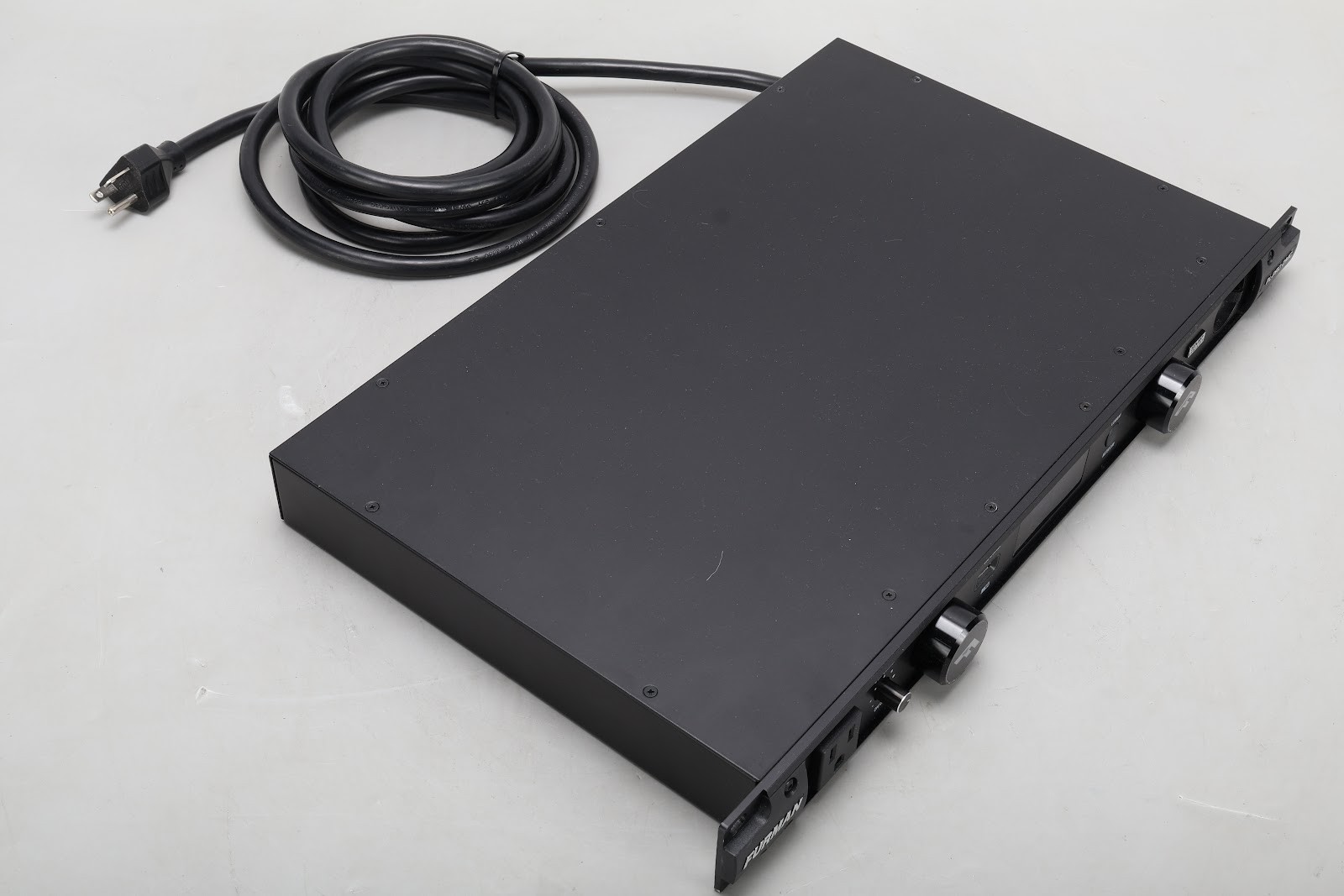 Furman PL-PRO-DMC Power Conditioner