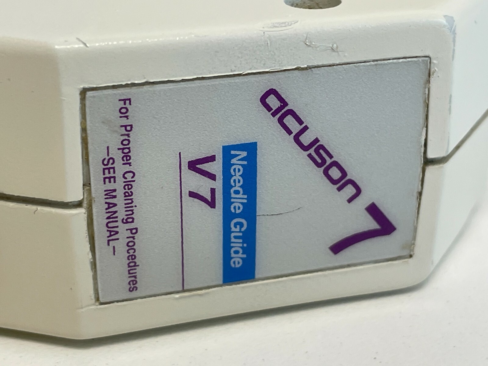T3: Acuson V7 7 Guide Probe