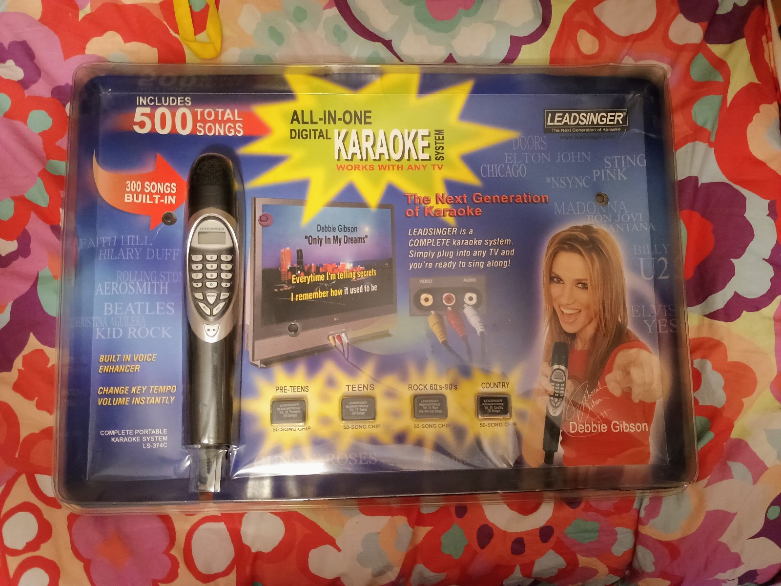 Debbie Gibson Leadsinger All in one Digital Karaoke Microphone 500 Songs, New