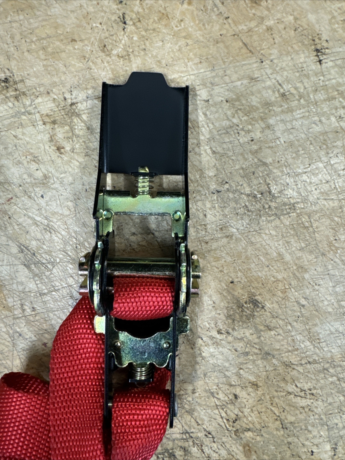 Red WORKFORCE 8363 CARGO RATCHET TIE DOWN STRAP Working Load Limit 800 lbs
