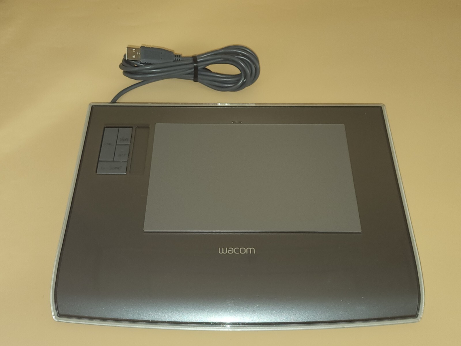 Wacom Intuos3 4" x 6" Inch Wide Format PTZ-431W Art Writing Drawing Tablet Board