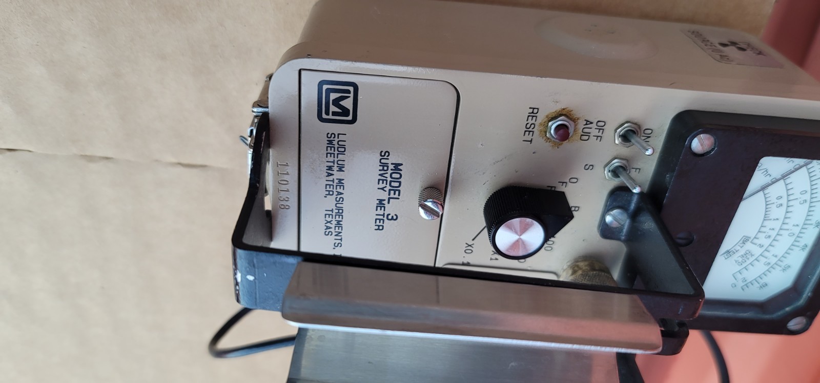 Ludlum Model 3 Survey Meter CPM 44-9