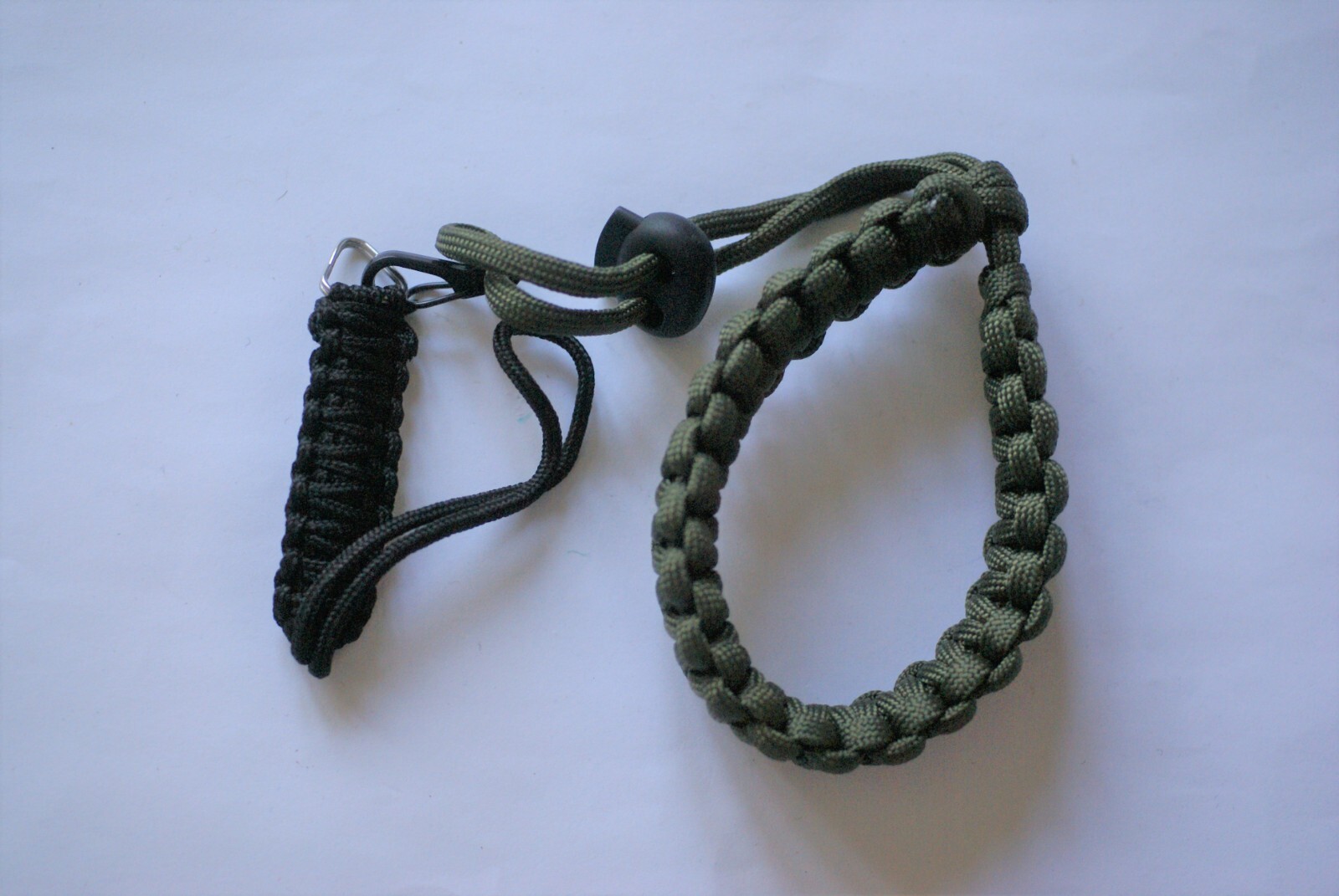 Green & black paracord miniature lanyard, useful as wallet chain etc