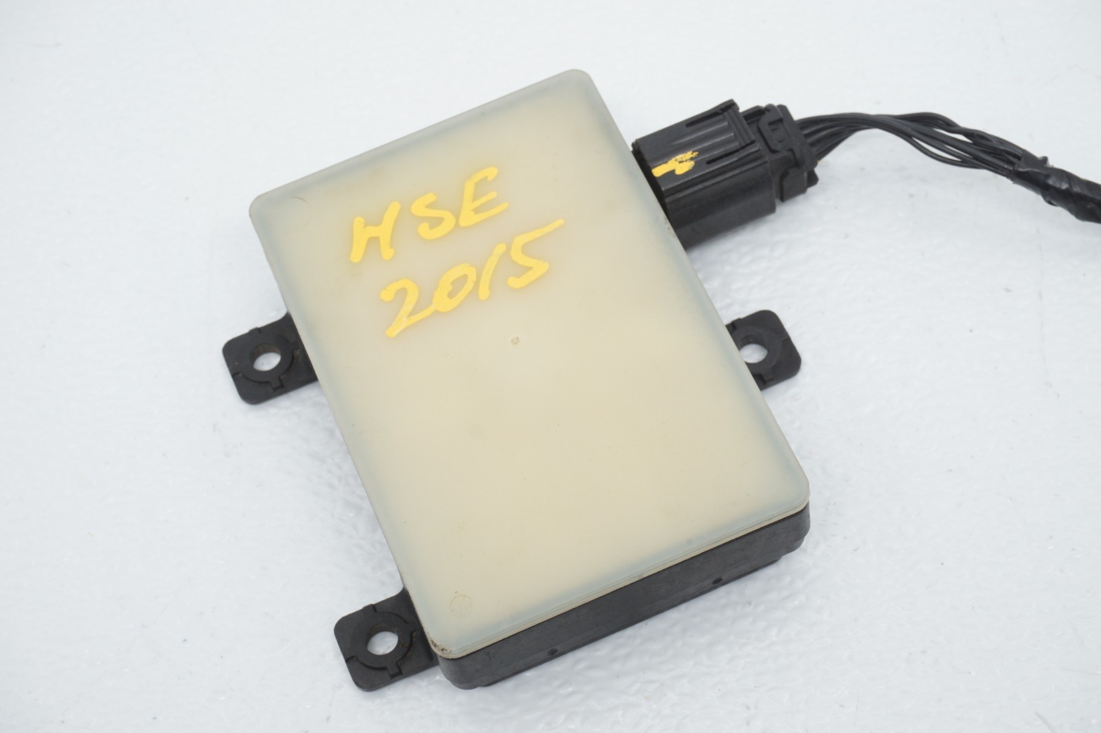 2014 - 2016 LAND RANGE ROVER HSE OEM REAR BLIND SPOT RADAR SENSOR SET