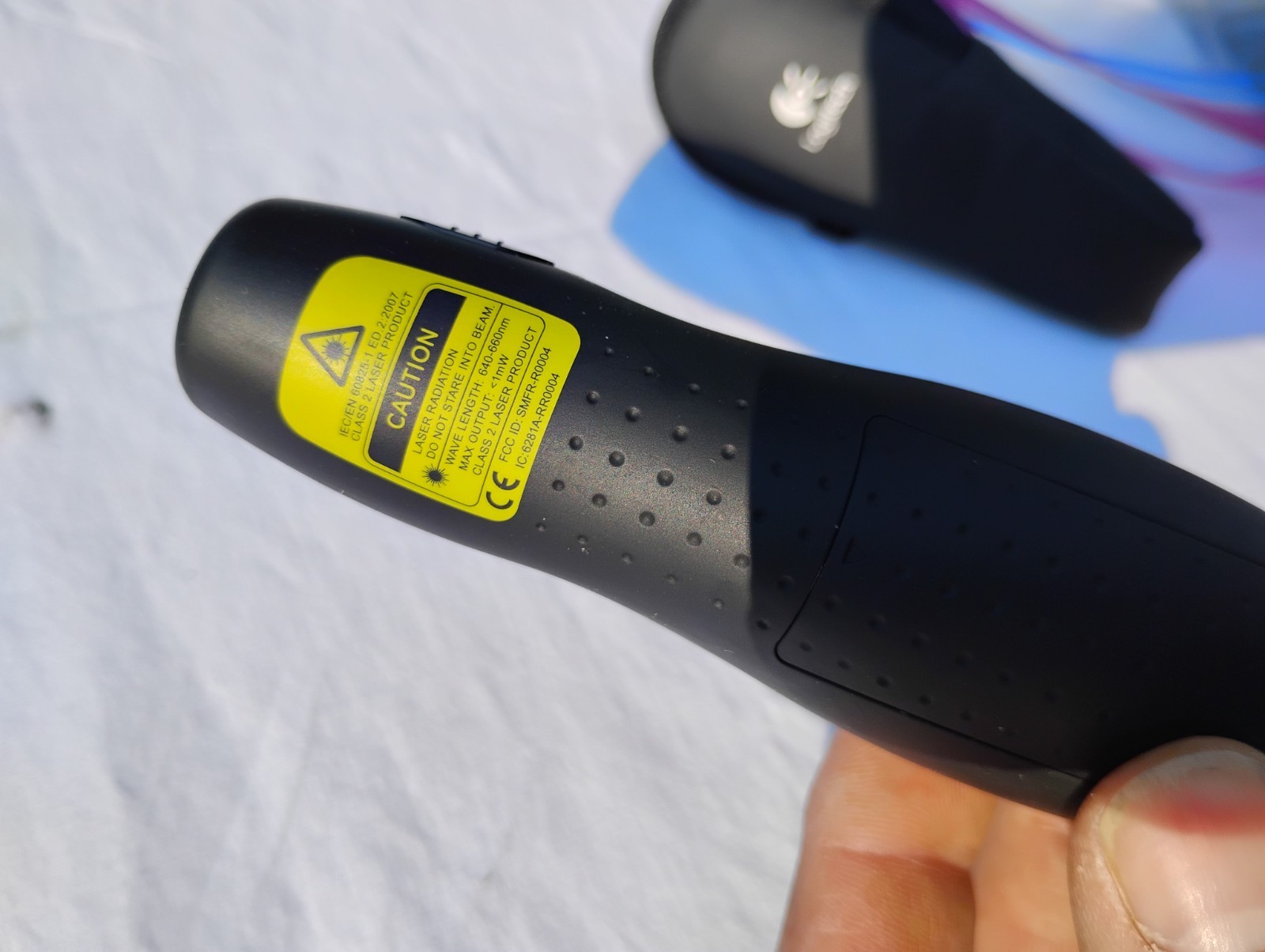 Logitech R-R0004 Wireless Laser Presentation Pointer Remote Black Case