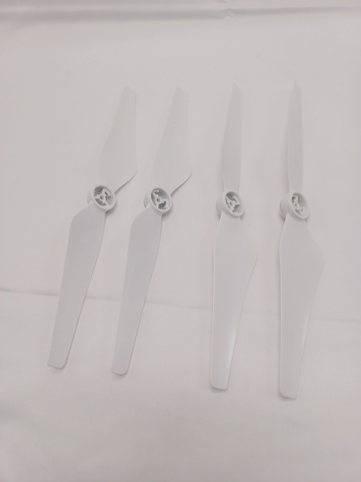 4pcs 9450S Self-locking Propellers Propeller Blade Props for DJI Phantom 4 White